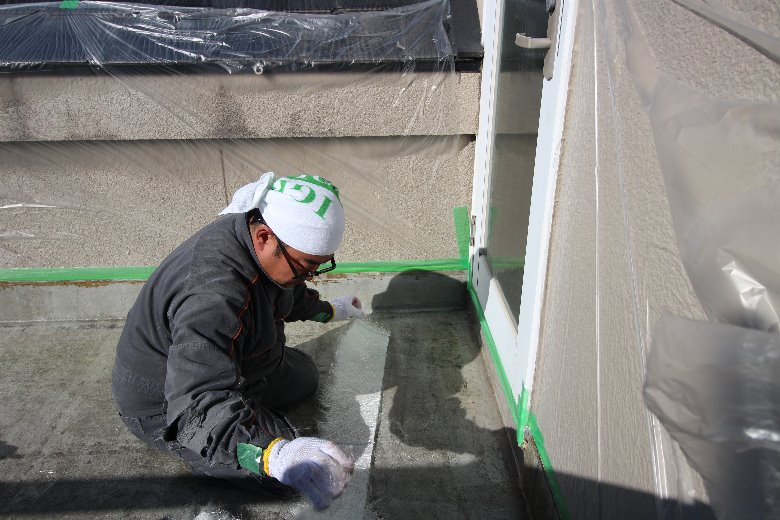 施工箇所に合わせて成形